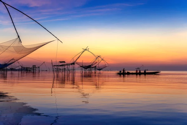 beautiful-sunrise-fishing-dip-nets-pakpra-phatthalung-thailand_335224-816[1]